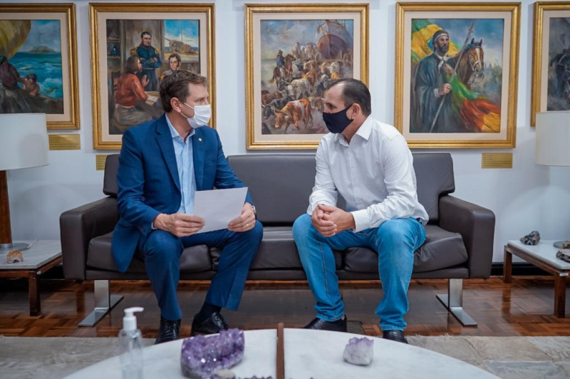 GIRUÁ CONQUISTA MAIS UM ÔNIBUS PARA O TRANSPORTE ESCOLAR